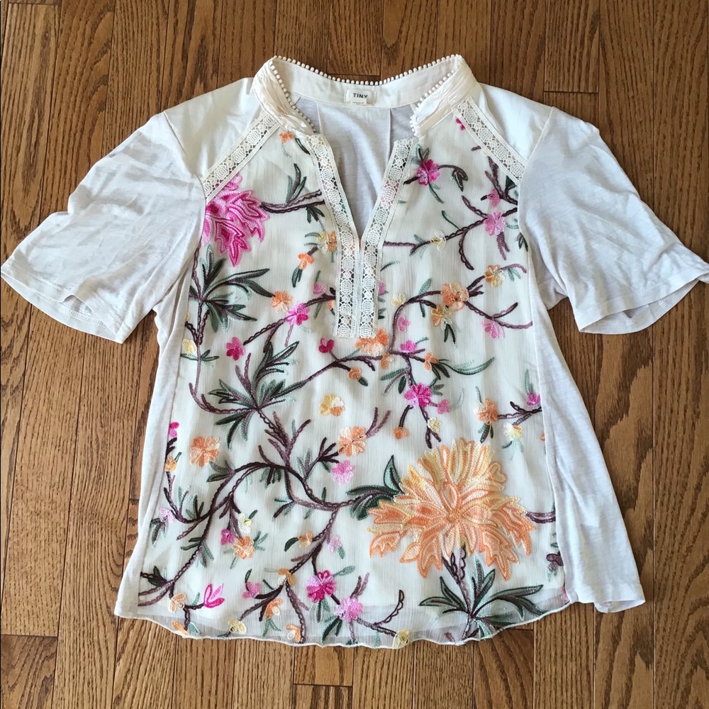 Anthropologie Eliana floral embroidered top, sz XS
